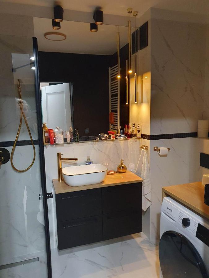 Apartament 3 Pokojowy Lub Pokoj W Mieszkaniu W Nowym Bloku Varşovia Exterior foto