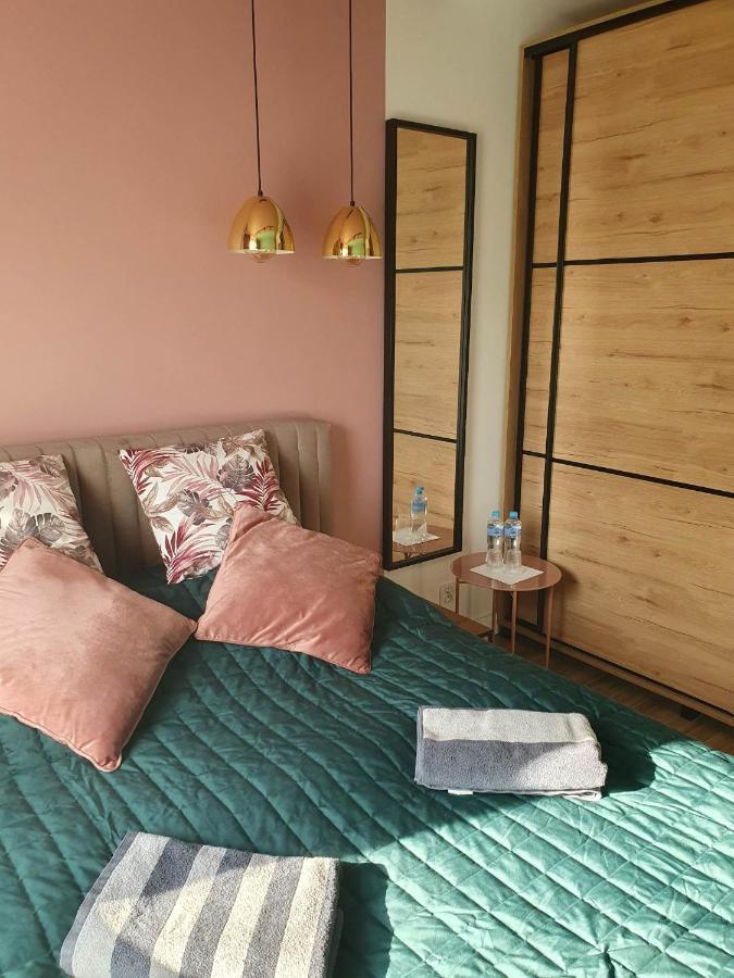 Apartament 3 Pokojowy Lub Pokoj W Mieszkaniu W Nowym Bloku Varşovia Exterior foto