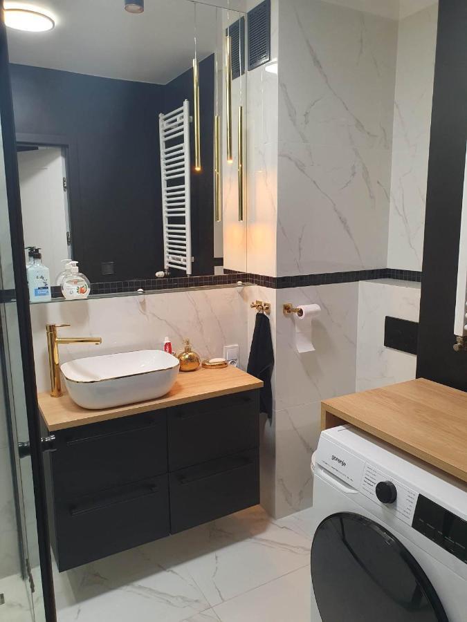 Apartament 3 Pokojowy Lub Pokoj W Mieszkaniu W Nowym Bloku Varşovia Exterior foto
