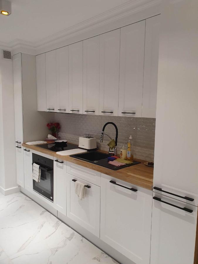 Apartament 3 Pokojowy Lub Pokoj W Mieszkaniu W Nowym Bloku Varşovia Exterior foto